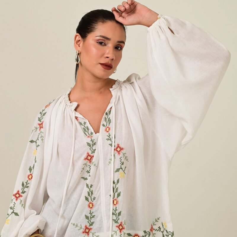 Fleur Nomade Linen Embroidered Blouse
